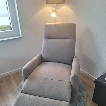 Eva's - Naehe Phantasialand, Therme Euskirchen, Eifel,sehr Gute Bahnanbindung Nach Koeln Apartment