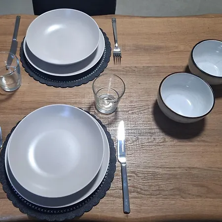 Eva's - Naehe Phantasialand, Therme Euskirchen, Eifel,sehr Gute Bahnanbindung Nach Koeln Apartment *