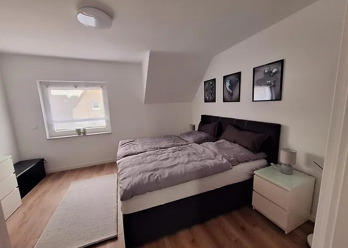 Appartement Eva's - Naehe Phantasialand, Therme Euskirchen, Eifel,sehr Gute Bahnanbindung Nach Koeln